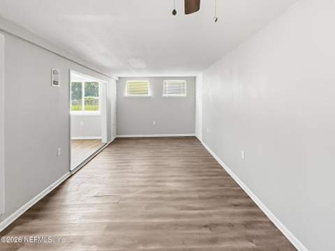 2942 Christopher Road, Jacksonville FL - photo 7 of 38