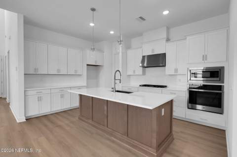 12097 Mariposa Avenue, Jacksonville FL - photo 17 of 53