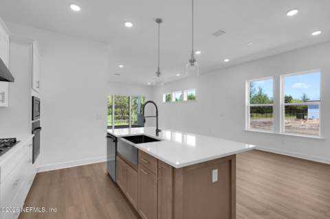 12097 Mariposa Avenue, Jacksonville FL - photo 18 of 53