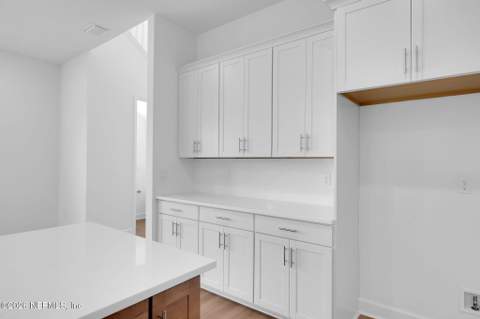 12097 Mariposa Avenue, Jacksonville FL - photo 19 of 53
