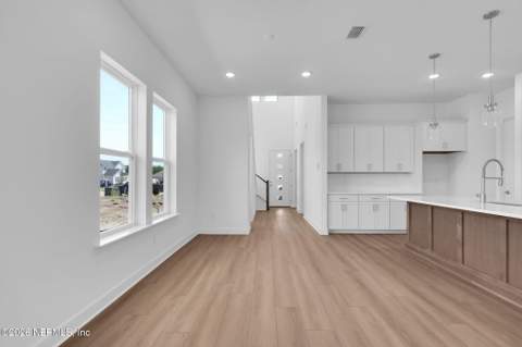 12097 Mariposa Avenue, Jacksonville FL - photo 21 of 53