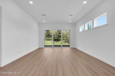12097 Mariposa Avenue, Jacksonville FL - photo 23 of 53