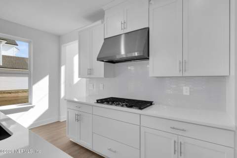 12013 Mariposa Avenue, Jacksonville FL - photo 15 of 54