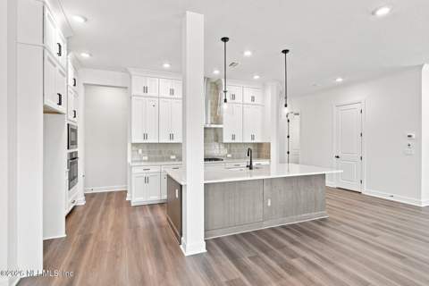 12139 Mariposa Avenue, Jacksonville FL - photo 7 of 30