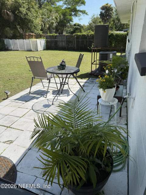 7047 Delisle Drive, Jacksonville FL - photo 24 of 31