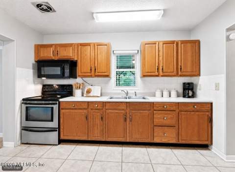 10180 Herndon Road, Jacksonville FL - photo 17 of 41