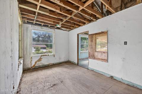 9248 Ridge Boulevard, Jacksonville FL - photo 17 of 47
