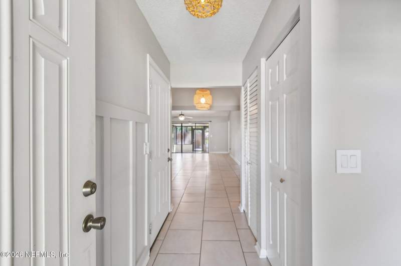 2 bedroom Townhouse at 7478 Colony Cove Lane, Colony Cove, Jacksonville — photo 5