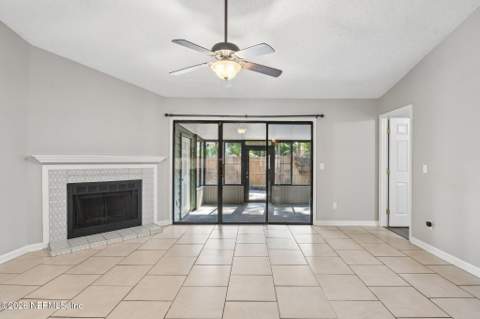 7478 Colony Cove Lane, Jacksonville FL - photo 13 of 47
