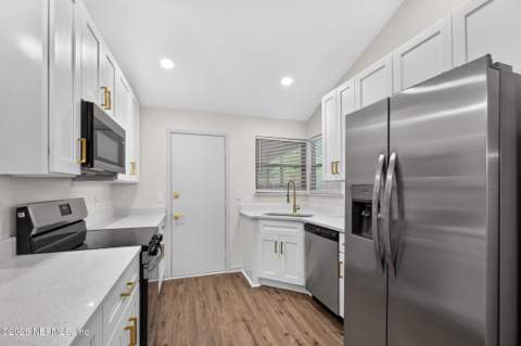 4832 Wallingford Place, Jacksonville FL - photo 24 of 66