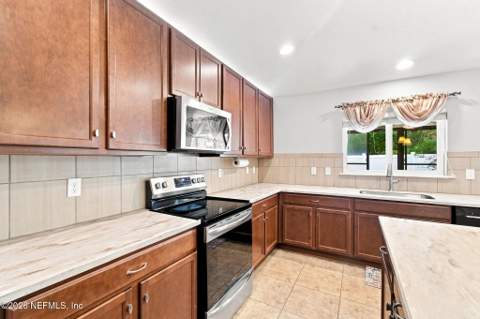 9592 Abby Glen Circle, Jacksonville FL - photo 20 of 71