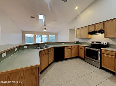 2989 Golden Pond Boulevard, Orange Park FL - photo 6 of 19