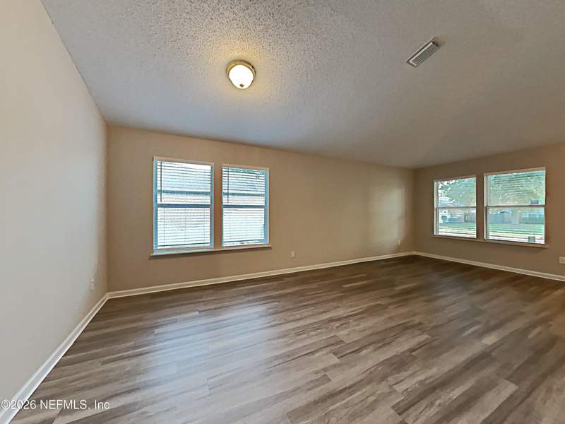 3 bedroom Single Family Residence at 1378 Summit Oaks Drive, Crystal Creek, Jacksonville — photo 4