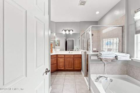 14769 Falling Waters Drive, Jacksonville FL - photo 23 of 70
