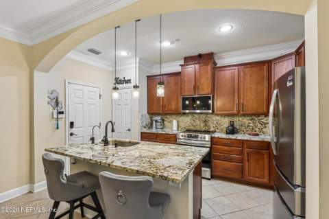 6130 Clearsky Drive, Jacksonville FL - photo 19 of 44
