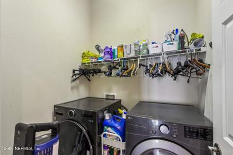 6130 Clearsky Drive, Jacksonville FL - photo 23 of 44