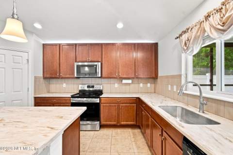 9592 Abby Glen Circle, Jacksonville FL - photo 13 of 71