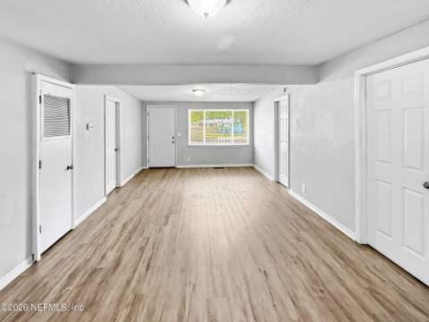 2027 Palmdale Court, Jacksonville FL - photo 11 of 52