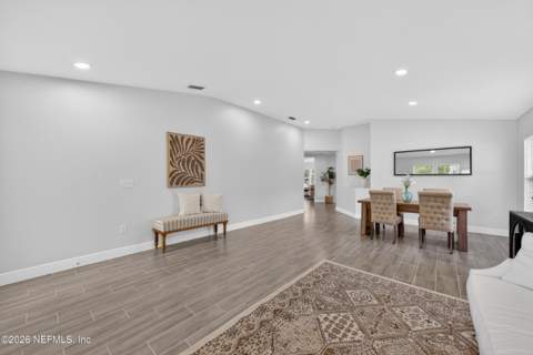 2438 Tyson Lake Drive, Jacksonville FL - photo 7 of 60