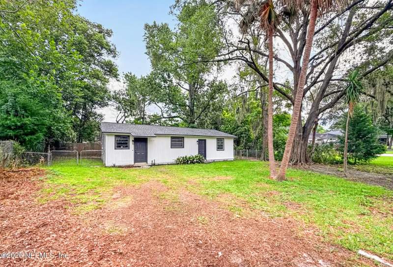 2 bedroom Single Family Residence at 1715 Brooker Place, Brooker Heights, Jacksonville — photo 2