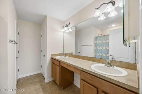 6717 N Gentle Oaks Drive, Jacksonville FL - photo 13 of 25