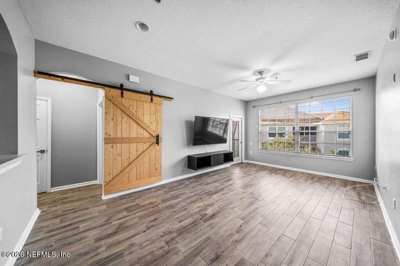 2 bedroom Condominium at 10550 Baymeadows Road #712, The Overlook, Jacksonville — photo 3