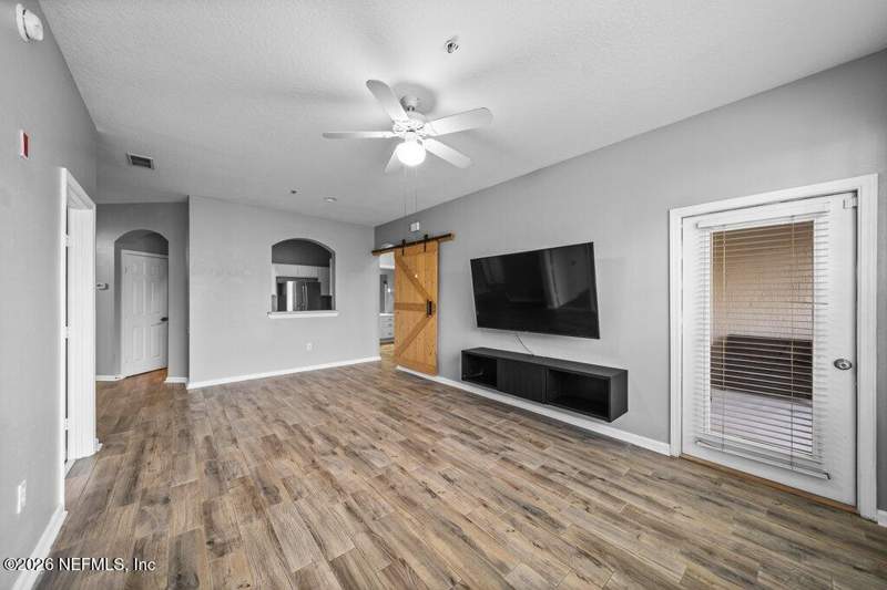 2 bedroom Condominium at 10550 Baymeadows Road #712, The Overlook, Jacksonville — photo 2
