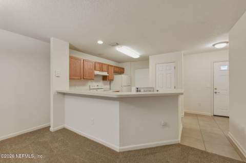 8550 Argyle Business Loop #805, Jacksonville FL - photo 10 of 33