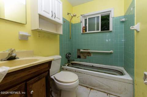 3070 Ricky Drive, Jacksonville FL - photo 7 of 21