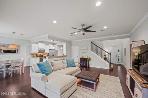 3794 Casitas Drive, Jacksonville FL - photo 6 of 40