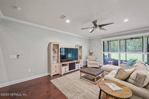 3794 Casitas Drive, Jacksonville FL - photo 8 of 40