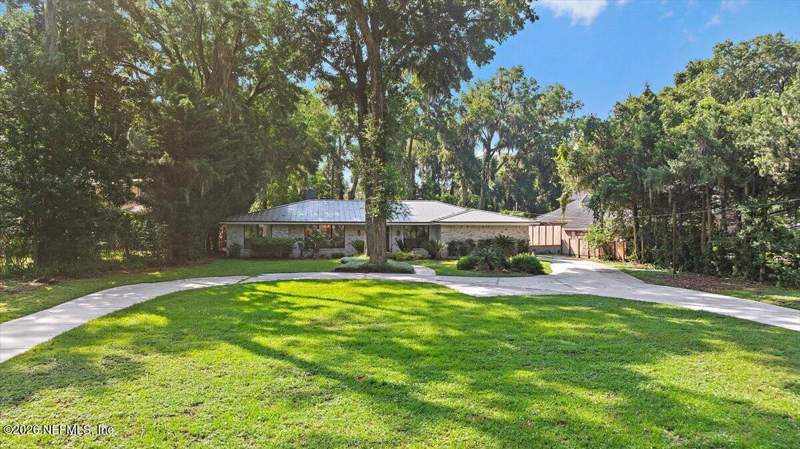 4 bedroom Single Family Residence at 3008 Forest Circle, Beauclerc Point, Jacksonville — photo 4