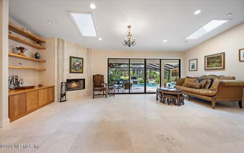 3008 Forest Circle, Jacksonville FL - photo 10 of 41