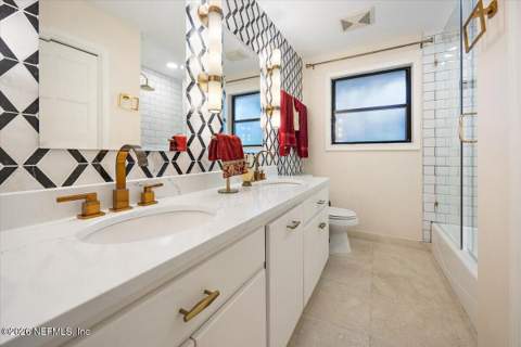 3008 Forest Circle, Jacksonville FL - photo 13 of 41