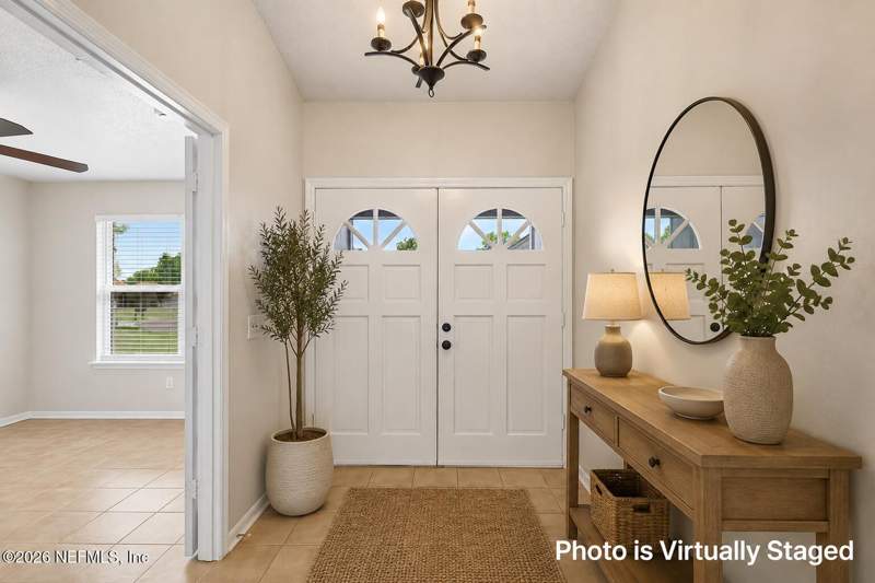 4 bedroom Single Family Residence at 8446 Sand Point Drive, Argyle/chimney Lakes, Jacksonville — photo 3
