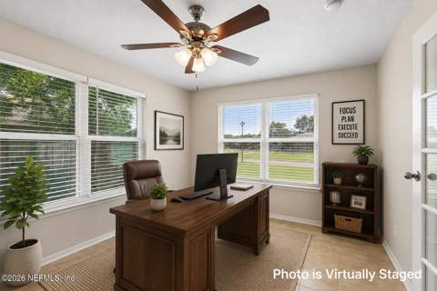 8446 Sand Point Drive, Jacksonville FL - photo 18 of 36