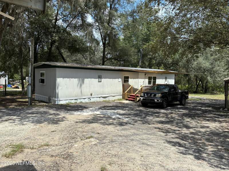2 bedroom Manufactured Home at 932 S County Rd 21, Hawthorne, Hawthorne — photo 2