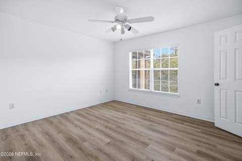 7800 Point Meadows Drive #737, Jacksonville FL - photo 17 of 32