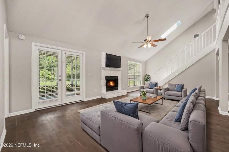3 bedroom Single Family Residence at 2172 Aztec Drive, Indian Springs, Jacksonville — photo 4