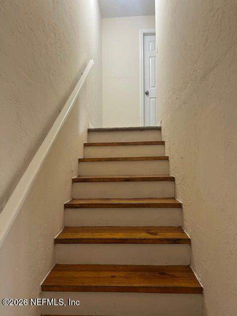 2947 Bayshore Drive, Jacksonville FL - photo 14 of 20