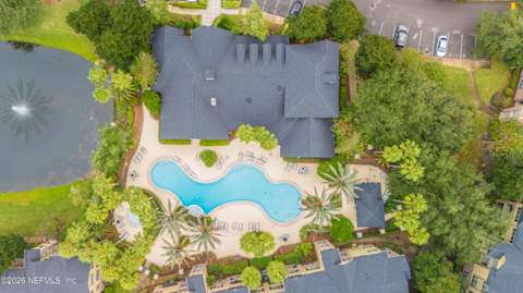 7800 Point Meadows Drive #737, Jacksonville FL - photo 23 of 32