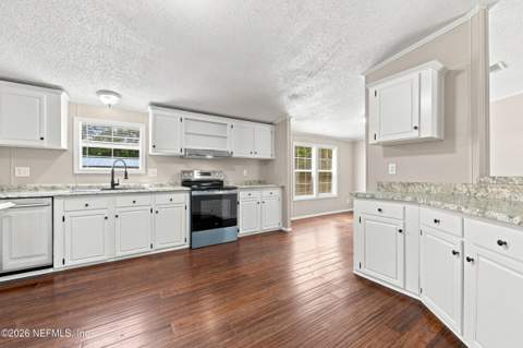 11640 Cisco Gardens Road, Jacksonville FL - photo 10 of 44