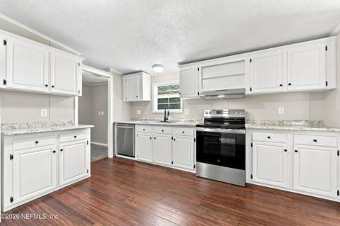 11640 Cisco Gardens Road, Jacksonville FL - photo 12 of 44