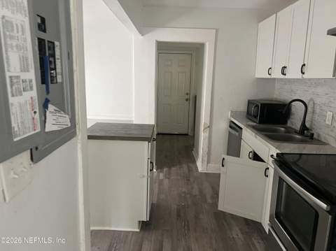 9102 6th Avenue, Jacksonville FL - photo 10 of 26