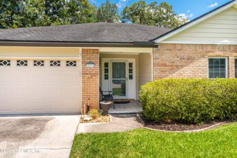 12131 Banyan Tree Drive, Jacksonville FL - photo 11 of 41