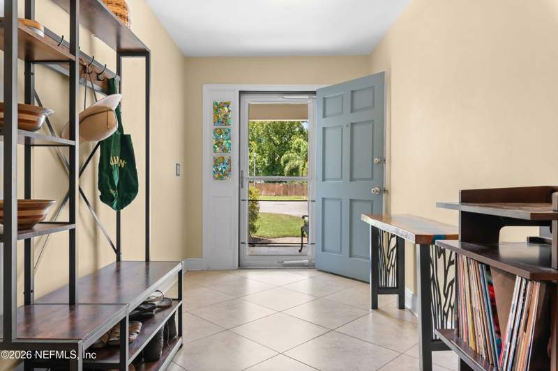 3 bedroom Single Family Residence at 12131 Banyan Tree Drive, Hood Landing Lakes, Jacksonville — photo 3