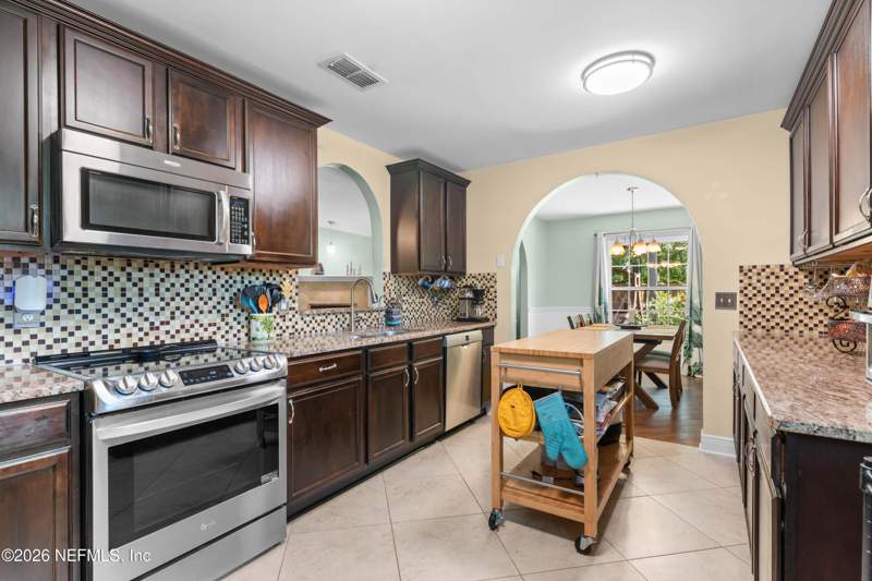 3 bedroom Single Family Residence at 12131 Banyan Tree Drive, Hood Landing Lakes, Jacksonville — photo 5