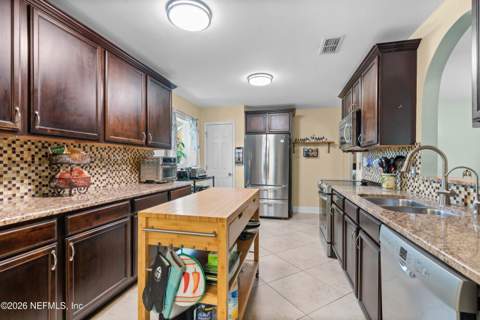 12131 Banyan Tree Drive, Jacksonville FL - photo 16 of 41