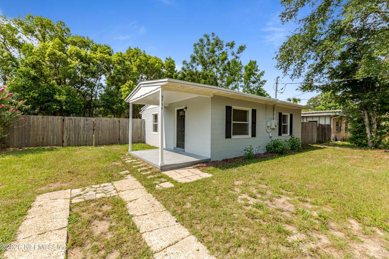 2 bedroom Single Family Residence at 9754 Buncome Road, Southside Estates, Jacksonville — photo 2