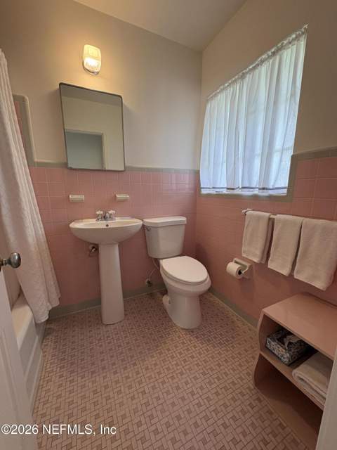 4716 Avon Lane, Jacksonville FL - photo 15 of 24